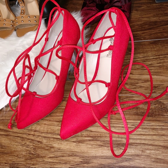 Brand New Red Lace Heels Size 8 (wide) - Picture 2 of 6